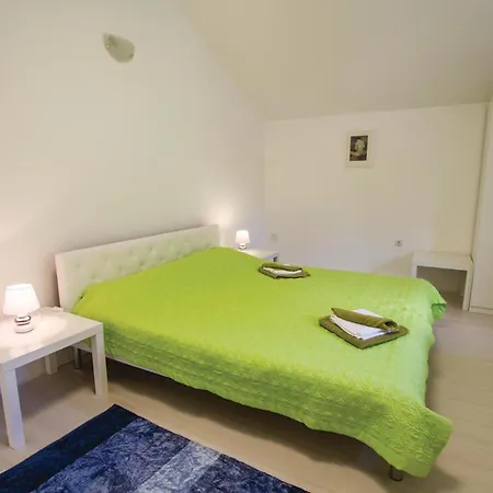 Дом отдыха Croatia Santalezi