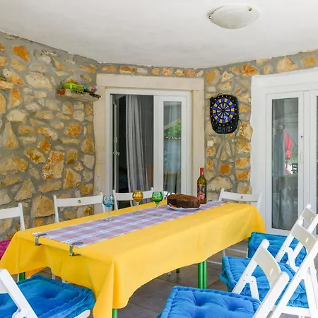 Stunning Home In Santalezi Vikendica